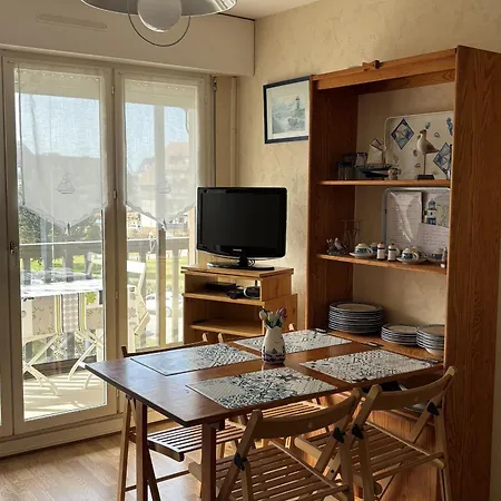 2 Pieces Avec Loggia A Deux Pas De La Plage, Parking, Equipe - Fr-1-712-38