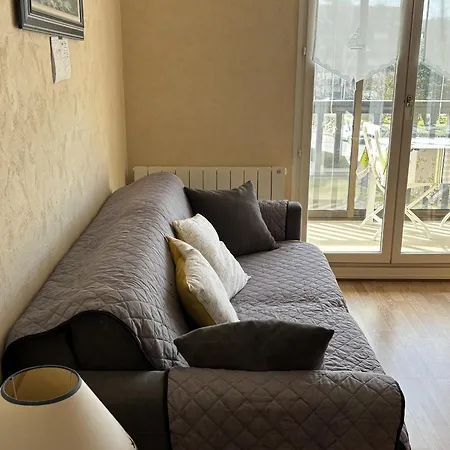 2 Pieces Avec Loggia Vue Et Parking, Pres De La - Fr-1-712-38 * 빌레쉬르메르