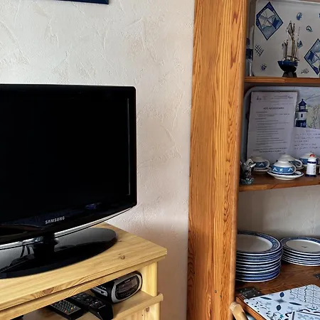 2 Pieces Avec Loggia Vue Et Parking, Pres De La - Fr-1-712-38 아파트 빌레쉬르메르