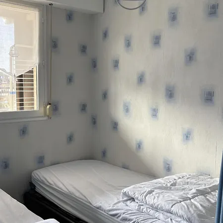 2 Pieces Avec Loggia Vue Et Parking, Pres De La - Fr-1-712-38 아파트