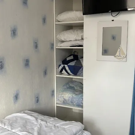 2 Pieces Avec Loggia Vue Et Parking, Pres De La - Fr-1-712-38 아파트 빌레쉬르메르