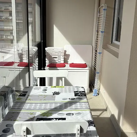 2 Pieces Avec Loggia Vue Et Parking, Pres De La - Fr-1-712-38 아파트 빌레쉬르메르